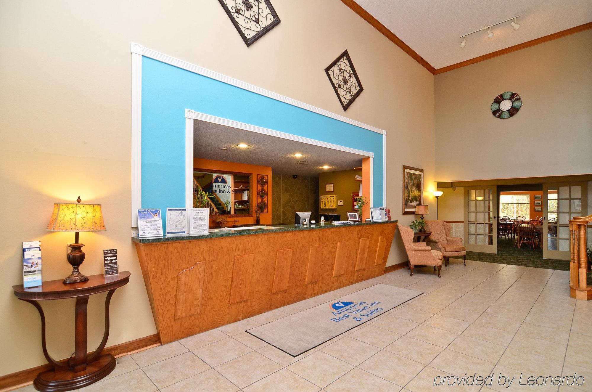 Super 8 By Wyndham Lake Of The Ozarks Motel Eldon Interior photo